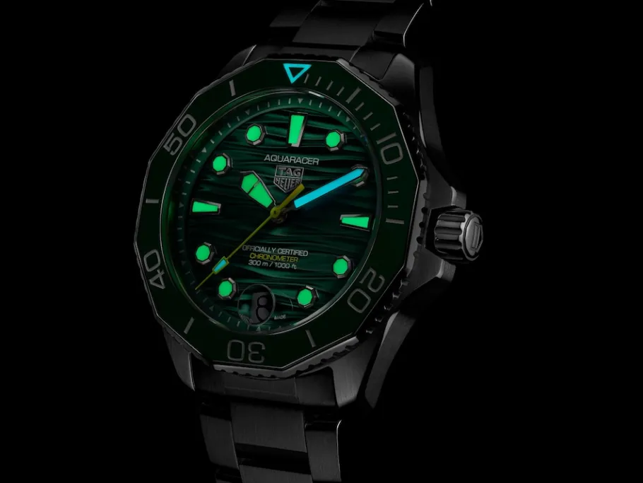 Shop TAG Heuer Aquaracer Professional 300 Date